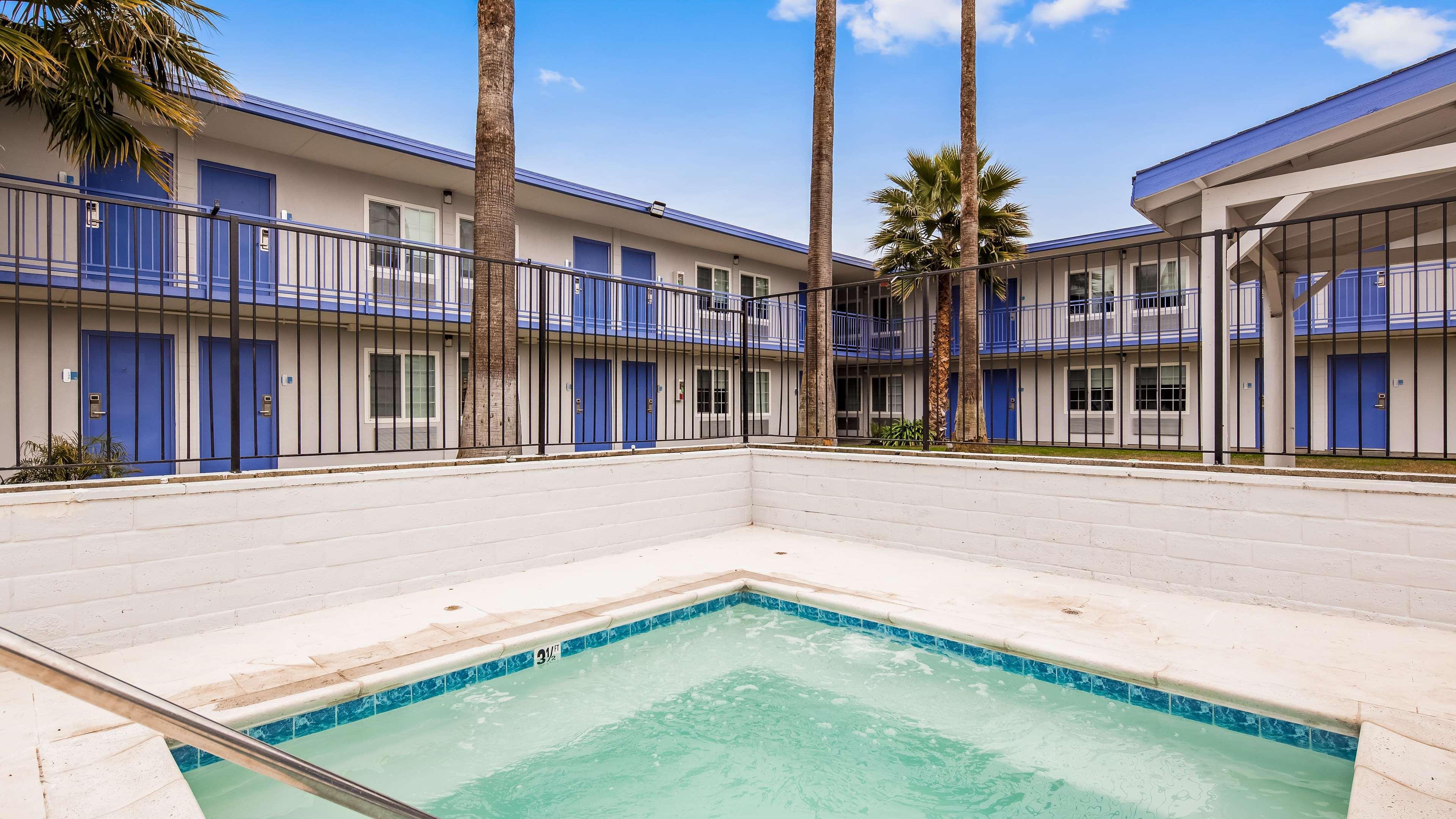 Surestay Plus Hotel By Best Western Sacramento Cal Expo מראה חיצוני תמונה