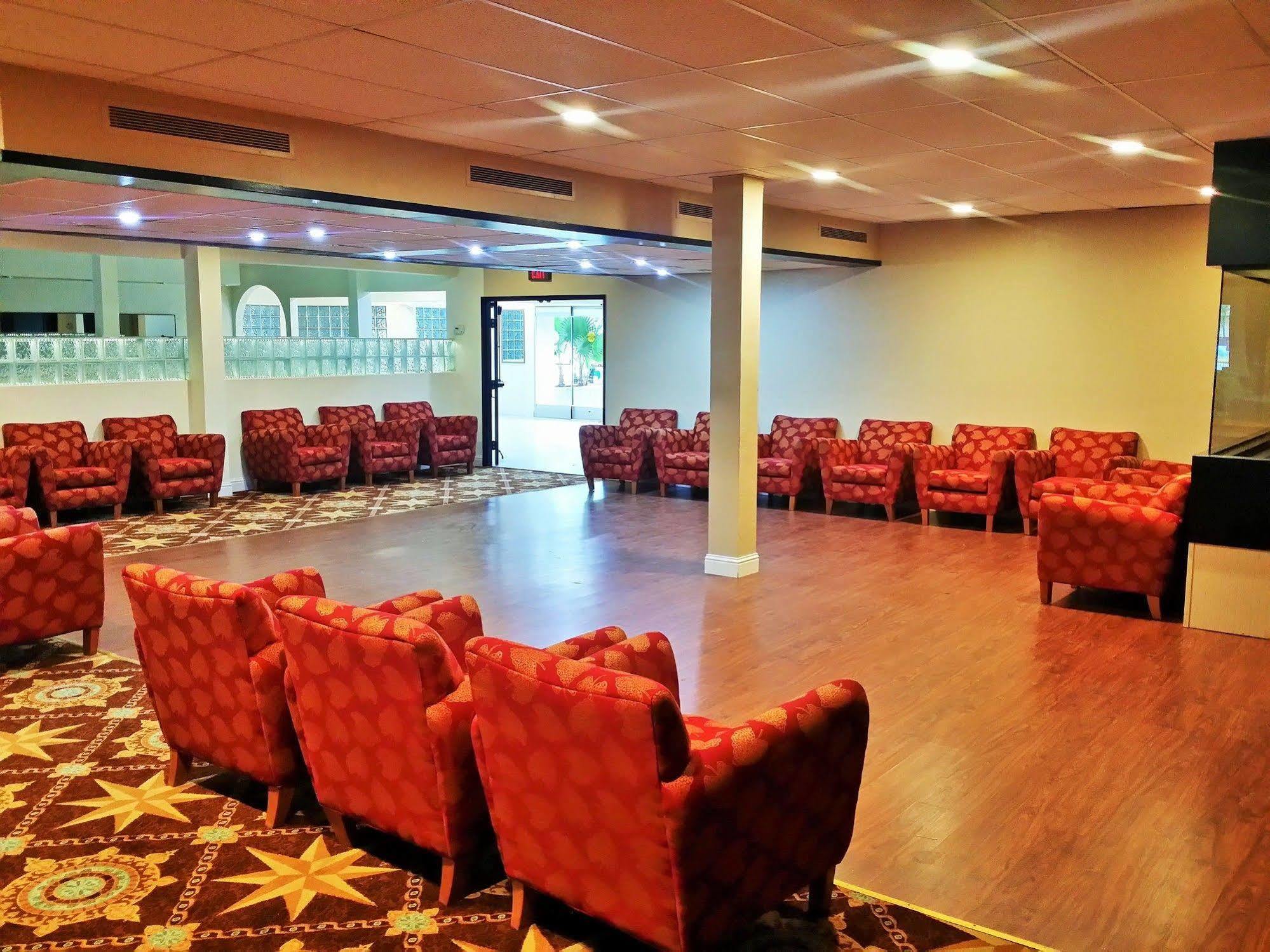 Surestay Plus Hotel By Best Western Sacramento Cal Expo מראה חיצוני תמונה