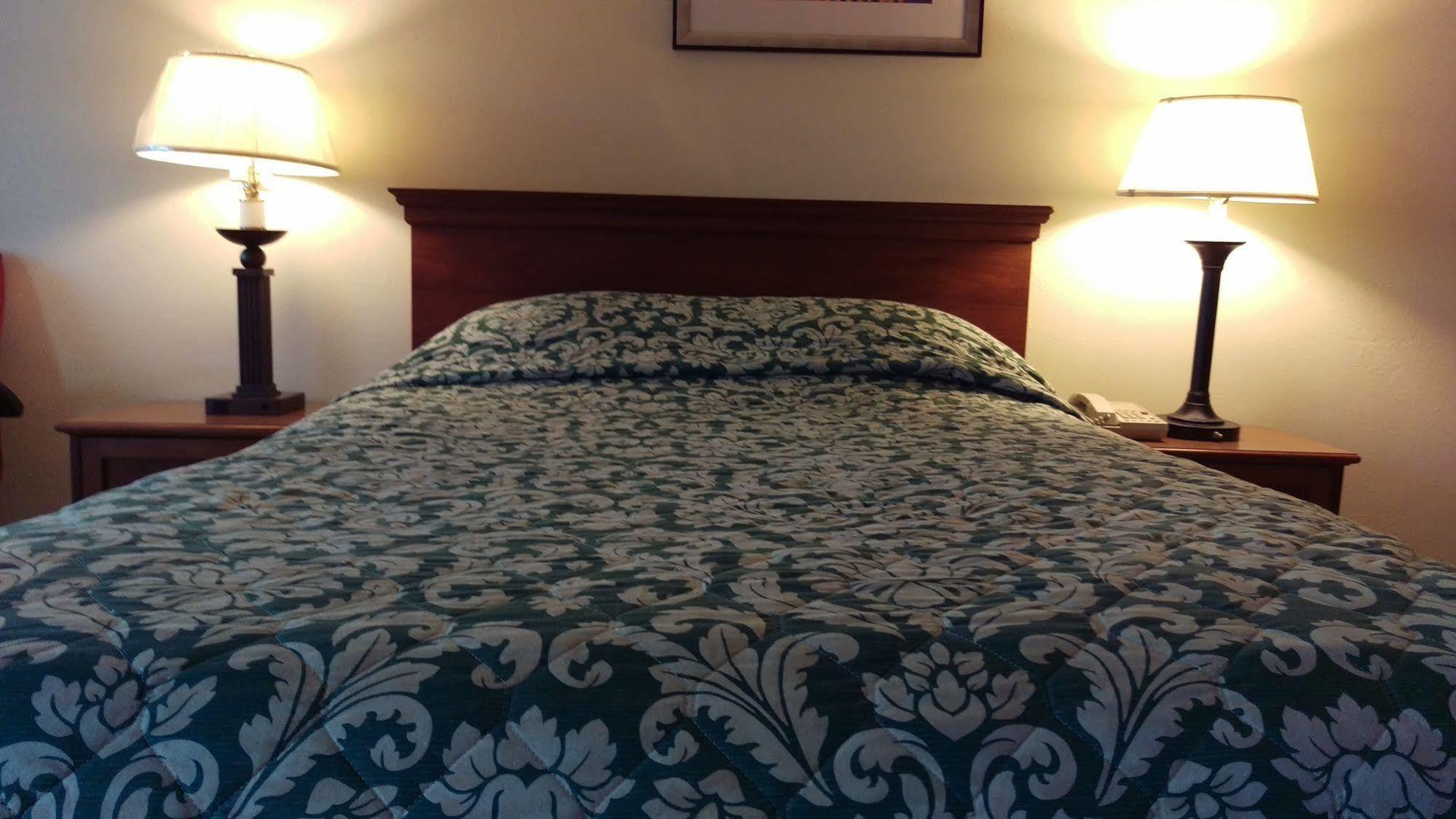 Surestay Plus Hotel By Best Western Sacramento Cal Expo מראה חיצוני תמונה